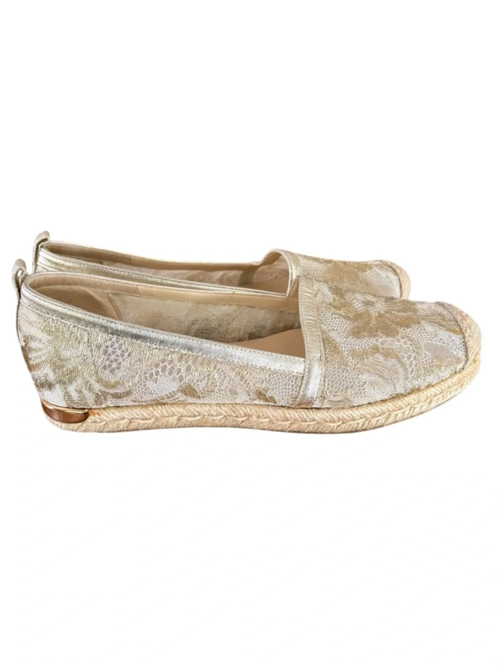 Stuart Weitzman Biarritz Espadrille Gold Lace Sheer Metallic Flats Sz 6.5